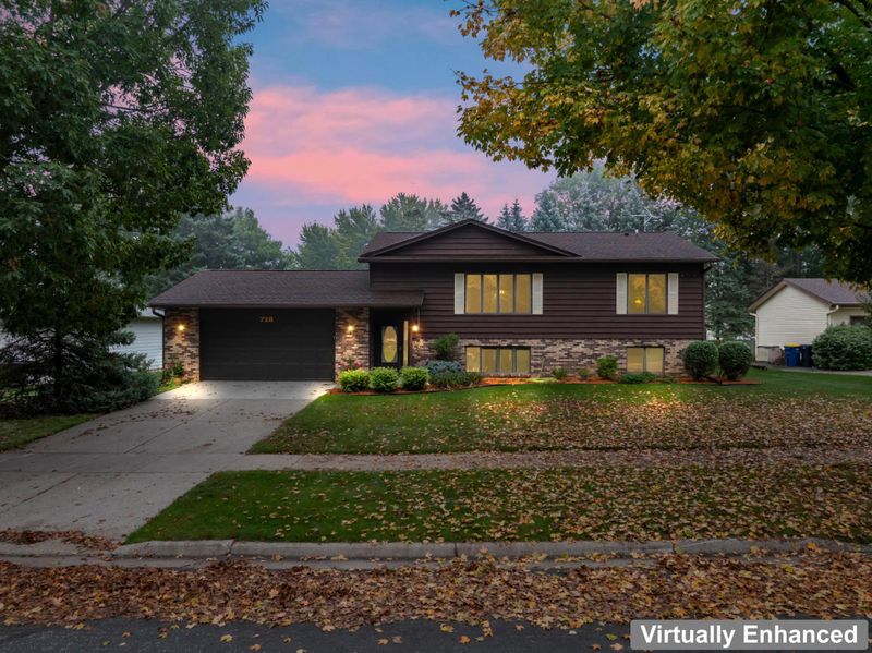 728 Lathrop Dr, Northfield, MN 55057