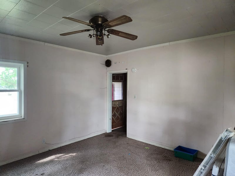 324 E Sanborn St, Springfield, MN 56087