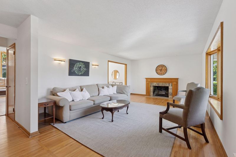 4740 Utah Ave N, New Hope, MN 55428