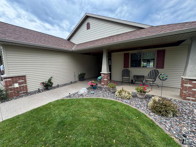 308 28th St SE, Willmar, MN 56201
