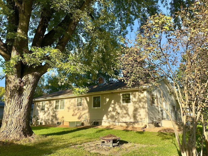 804 4th St SE, Waseca, MN 56093