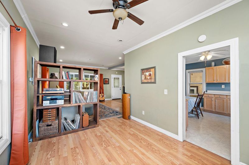773 Howell St N, Saint Paul, MN 55104