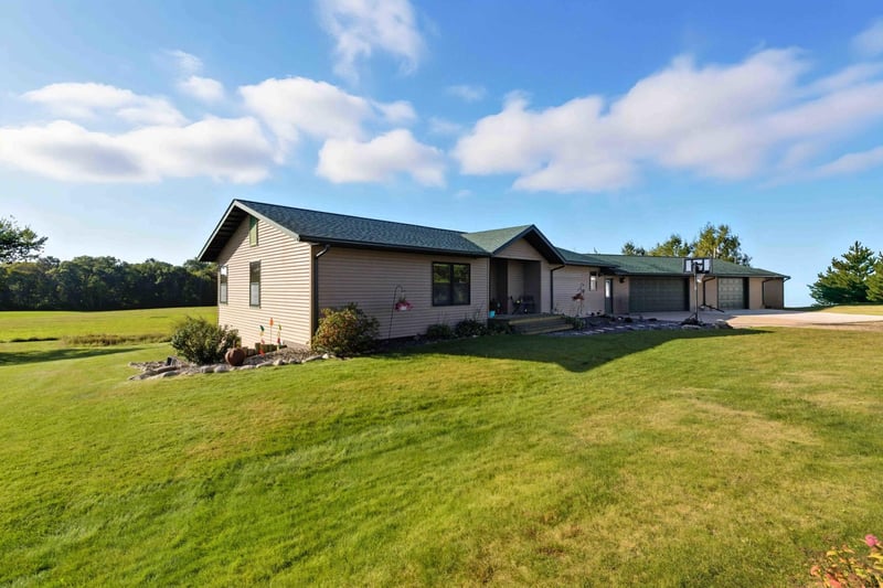 8695 Dosh Ln, Fort Ripley, MN 56449