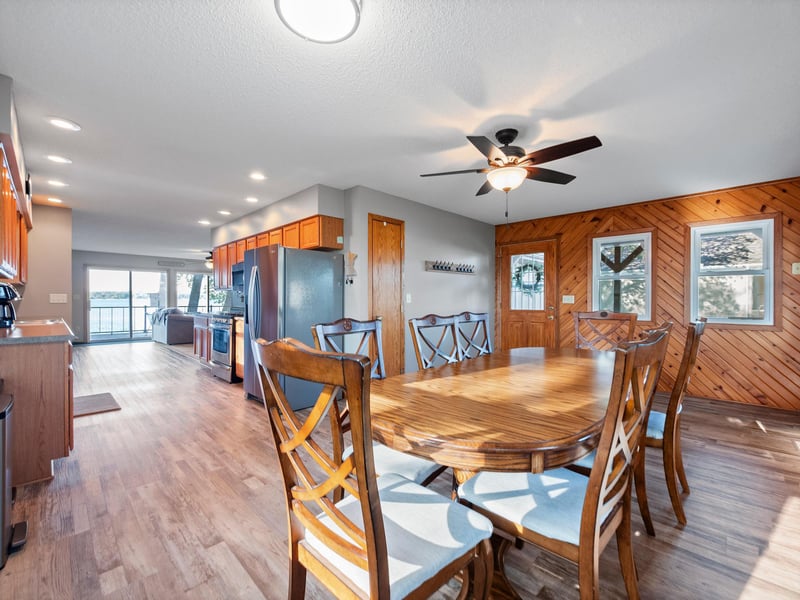 28604 S Shore Dr, Starbuck, MN 56381