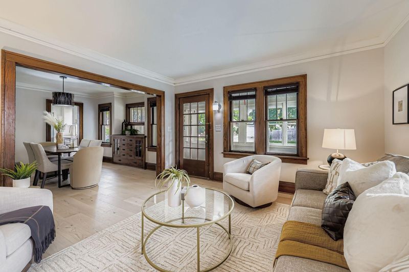1910 E 42nd St, Minneapolis, MN 55407