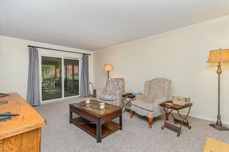 2704 W 135th St, Burnsville, MN 55337