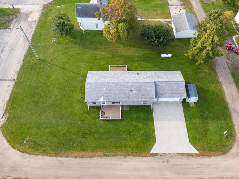 204 Johnson St, Shelly, MN 56581