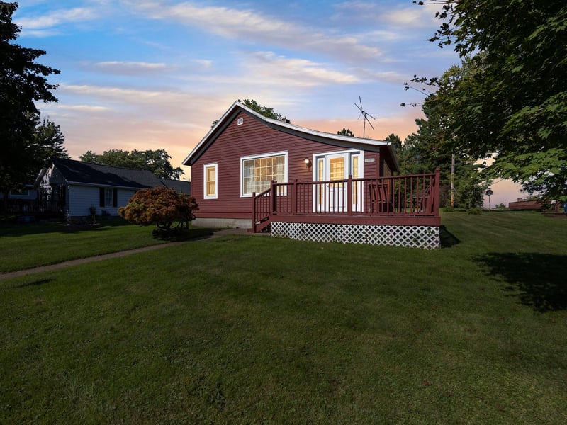 113 7th Ave, Shell Lake, WI 54871