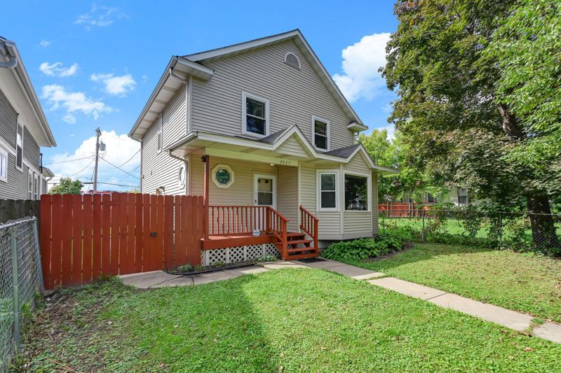 2027 Willow Ave N, Minneapolis, MN 55411