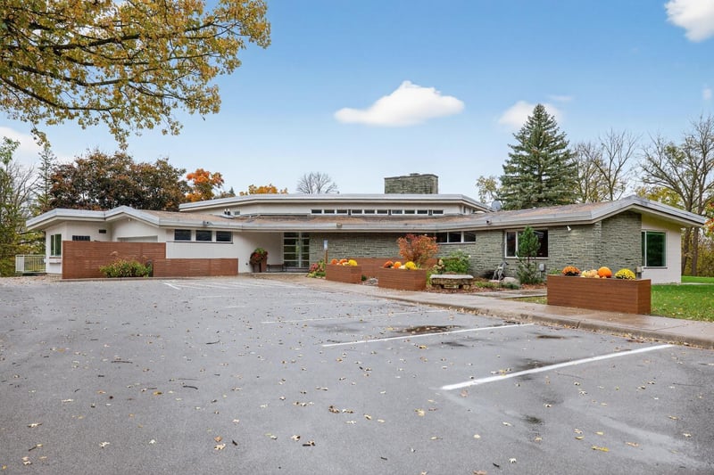 5650 Weatherhill Rd SW, Rochester, MN 55902