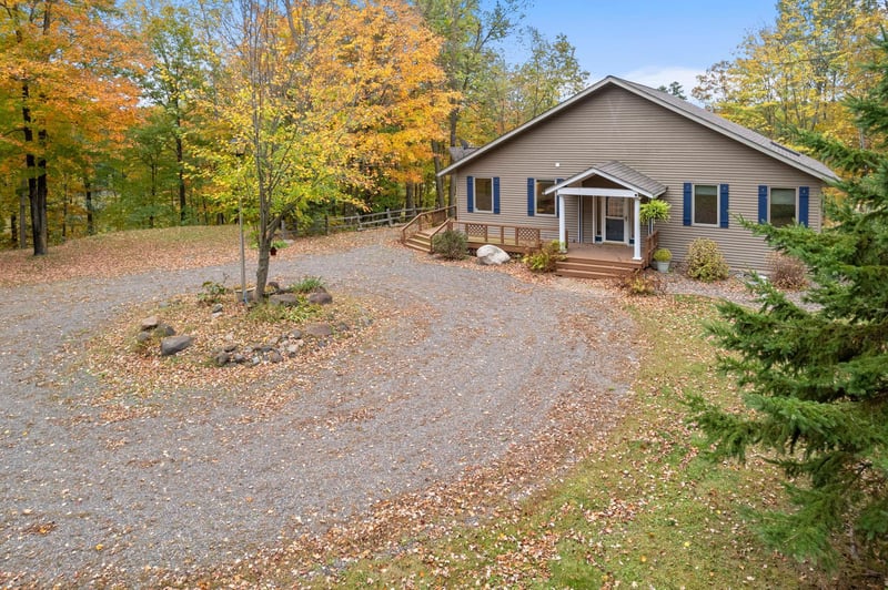 2526 7 1/4 St, Cumberland, WI 54829