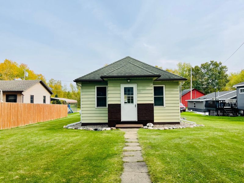 12 Haynes St N, Taconite, MN 55786