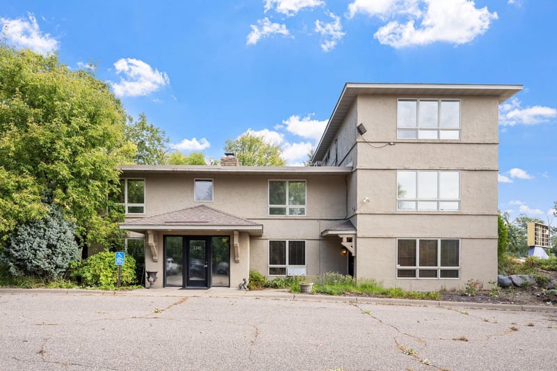 3345 Lexington Ave S #301, Eagan, MN 55121
