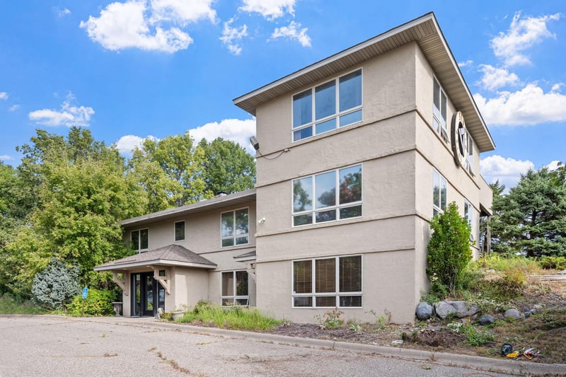 3345 Lexington Ave S #301, Eagan, MN 55121
