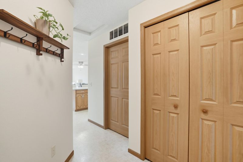 939 Cypress Rd #53, Saint Cloud, MN 56303