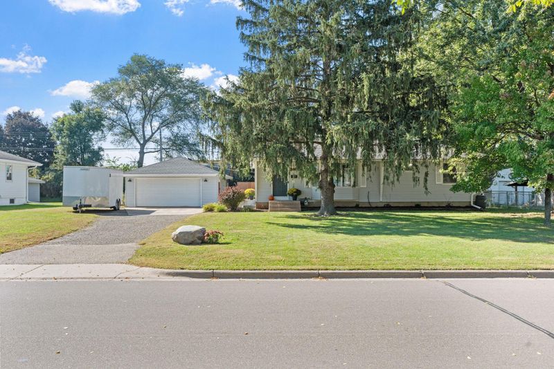 7009 Kentucky Ave N, Brooklyn Park, MN 55428