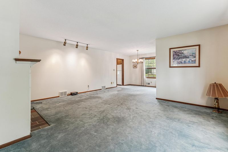740 Hoyt Ave E, Saint Paul, MN 55106