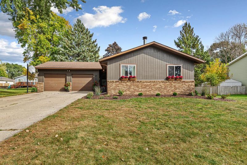 2055 Bigelow Ave, Owatonna, MN 55060