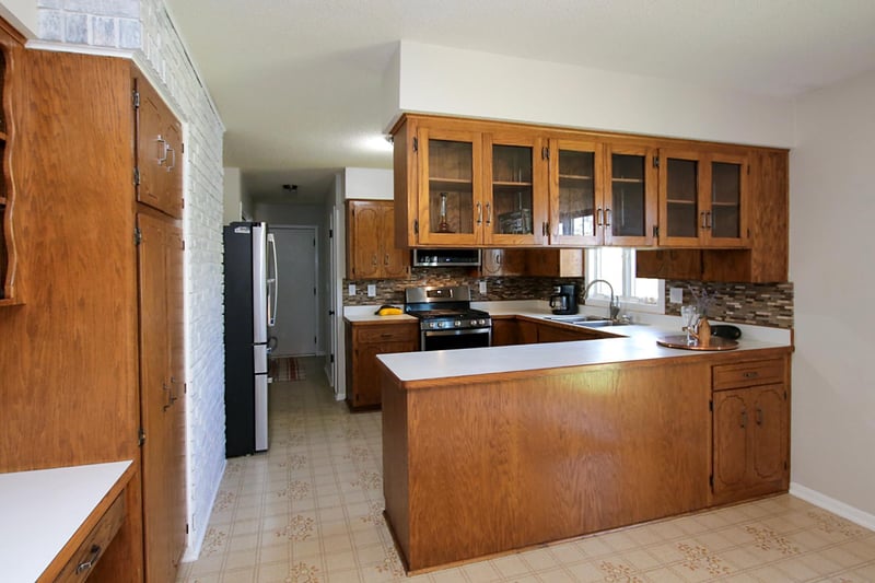 22615 115th St, Stewart, MN 55385