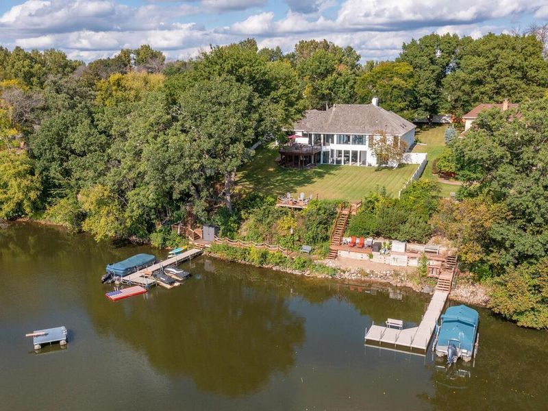 11755 Bass Lake Rd, Plymouth, MN 55442