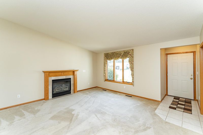 2177 Mcquillan Ct SE, Rochester, MN 55904