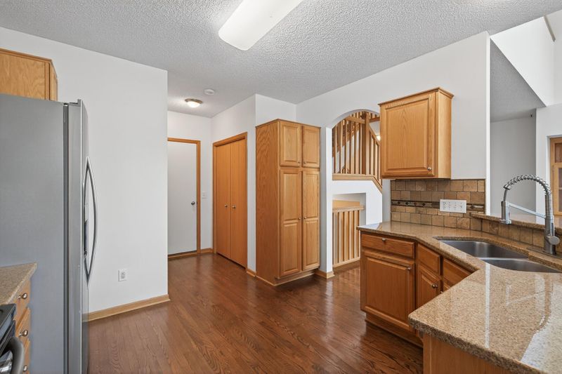 15305 Wilderness Ridge Rd NW, Prior Lake, MN 55372