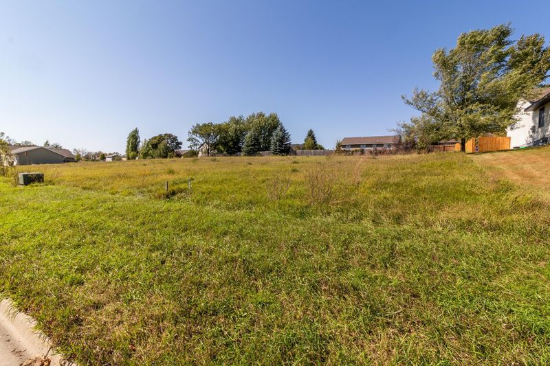 1706 Jasmine Dr, Alexandria, MN 56308