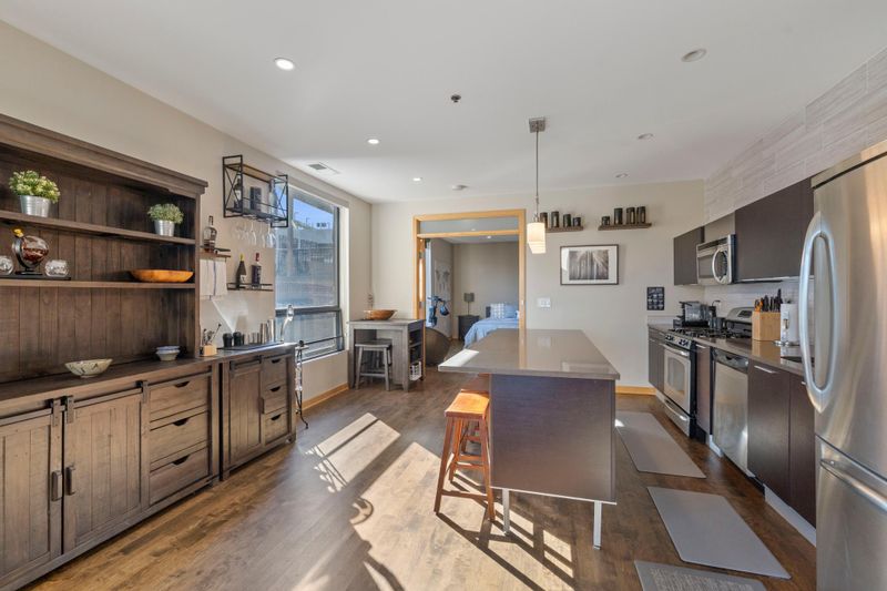 3116 W Lake St #413, Minneapolis, MN 55416