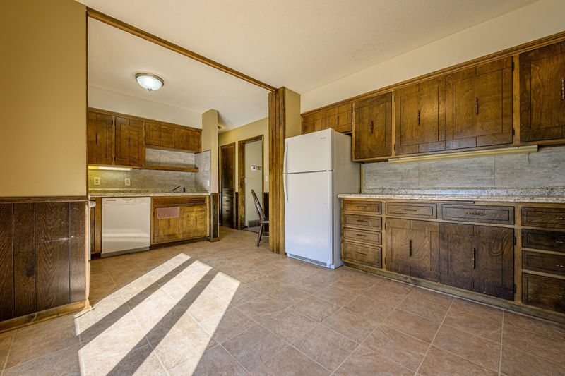 131 S Eagle St, Belle Plaine, MN 56011
