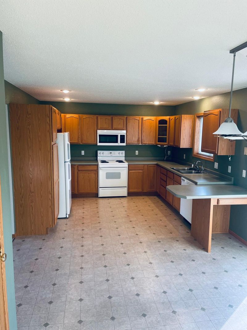 2000 Prairie Ln SW, Willmar, MN 56201