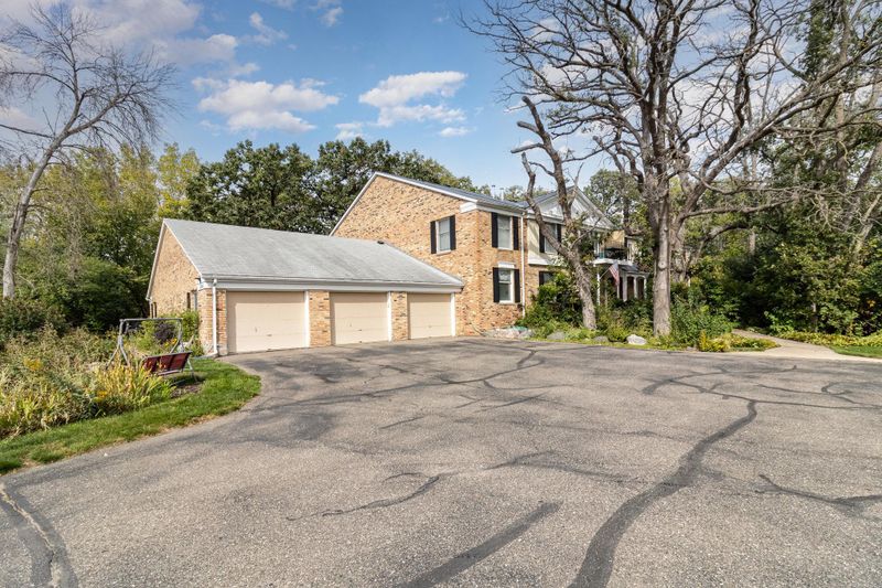 1345 Crestridge Ln #102, Eagan, MN 55123