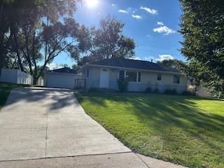 11442 North Heights Dr NW, Coon Rapids, MN 55433