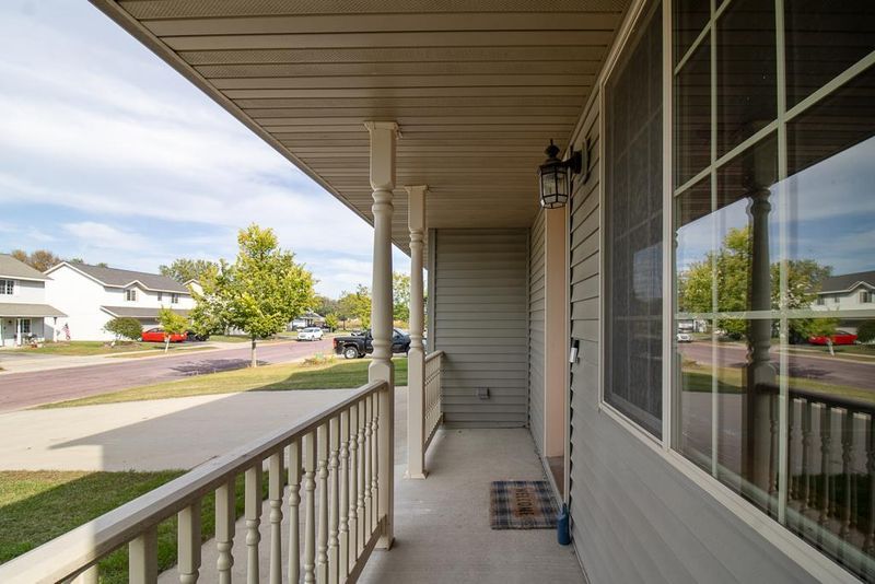 117 Savannah Ct, Mankato, MN 56001