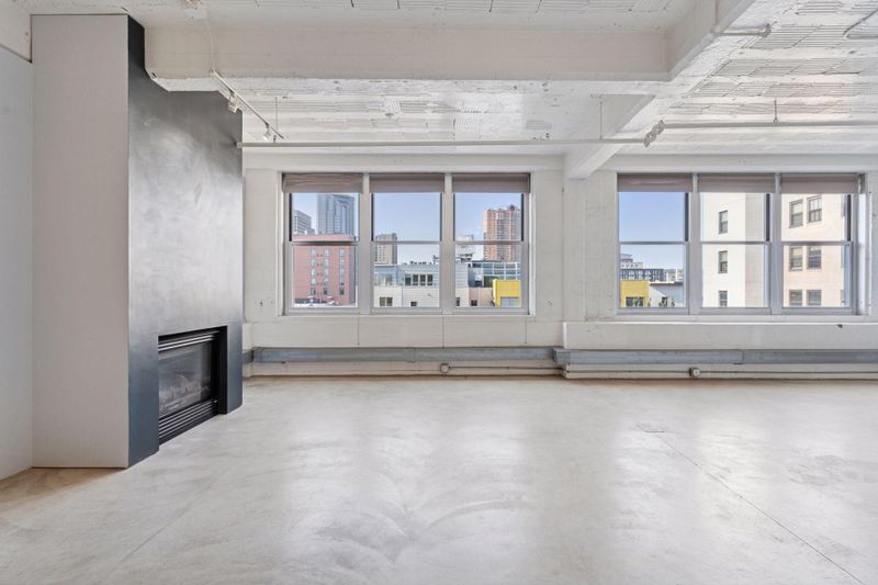 225 9th St E #504, Saint Paul, MN 55101