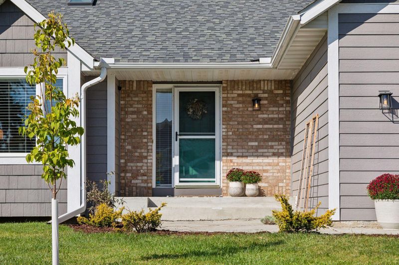 13270 Brunswick Ave S, Savage, MN 55378