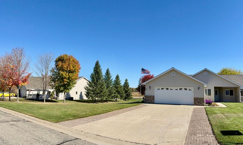 1836 Bridgeview Blvd, Detroit Lakes, MN 56501