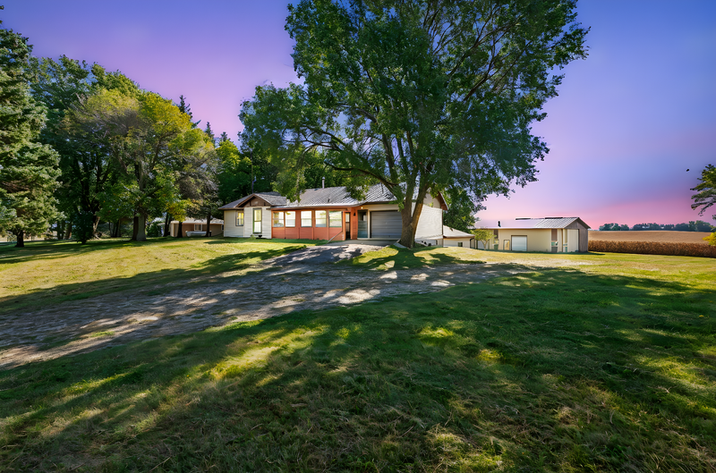 2109 95th St, Fairmont, MN 56031