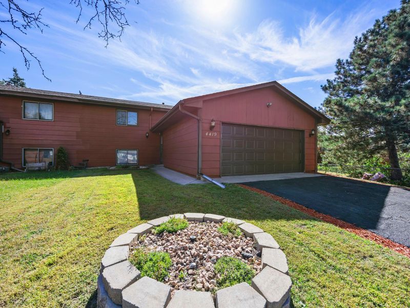 4419 W 132nd St, Savage, MN 55378
