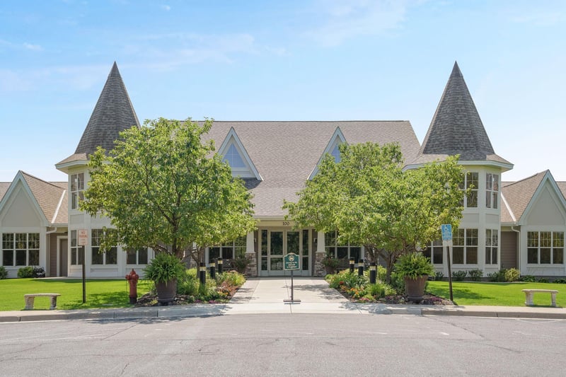 100 Clydesdale Trl #228, Hamel, MN 55340