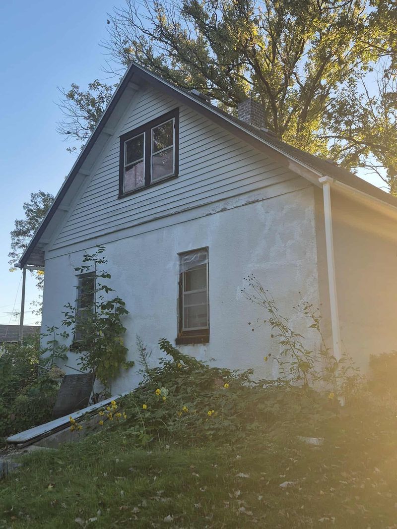 18528 Pioneer Rd, Pine City, MN 55063