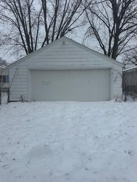 607 10th Ave SW, Austin, MN 55912