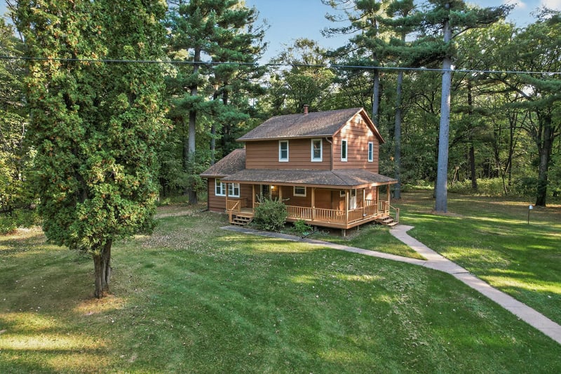 38251 Jivaro St NW, Dalbo, MN 55017
