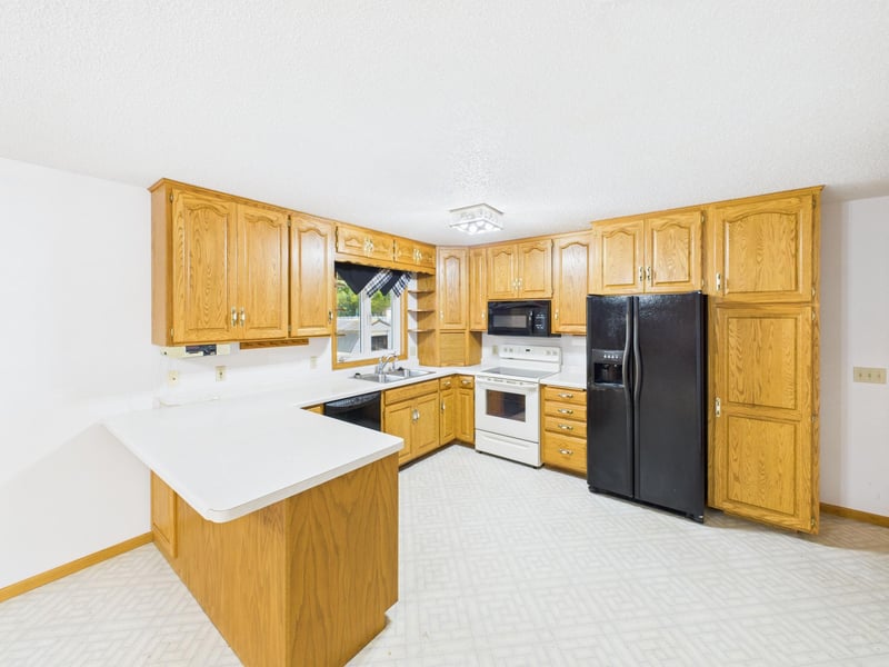 280 Park Ave, Saint Martin, MN 56376