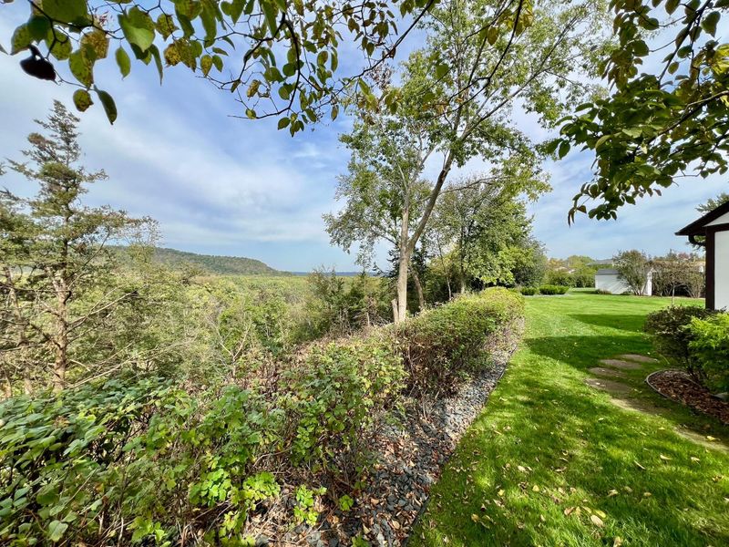 4336 Lookout Ln, Red Wing, MN 55066