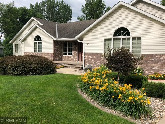 105 Hennepin Ave N, Glencoe, MN 55336