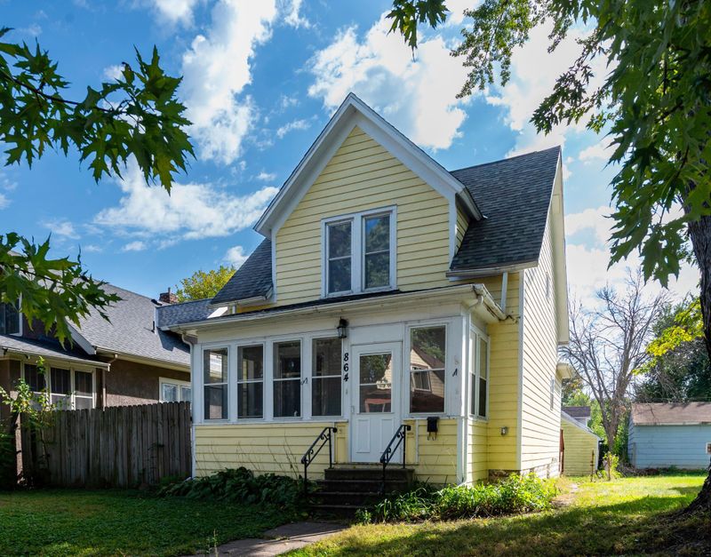 864 Lawson Ave E, Saint Paul, MN 55106