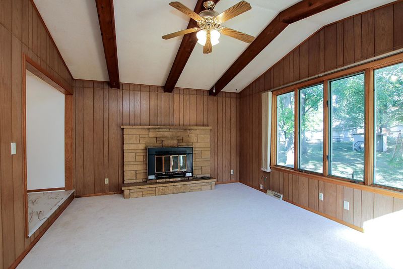511 S Armstrong Ave, Litchfield, MN 55355