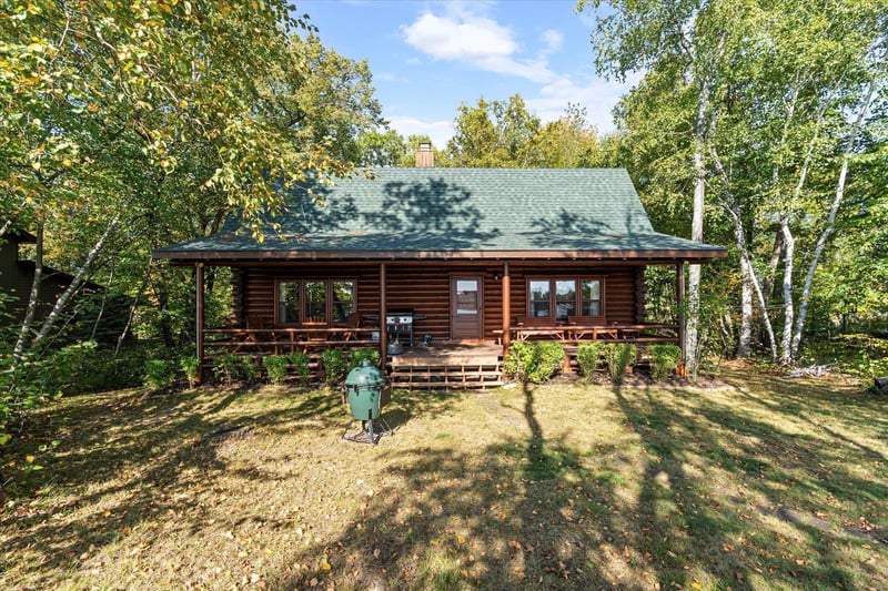 8441 N Clamshell Ln, Pequot Lakes, MN 56472