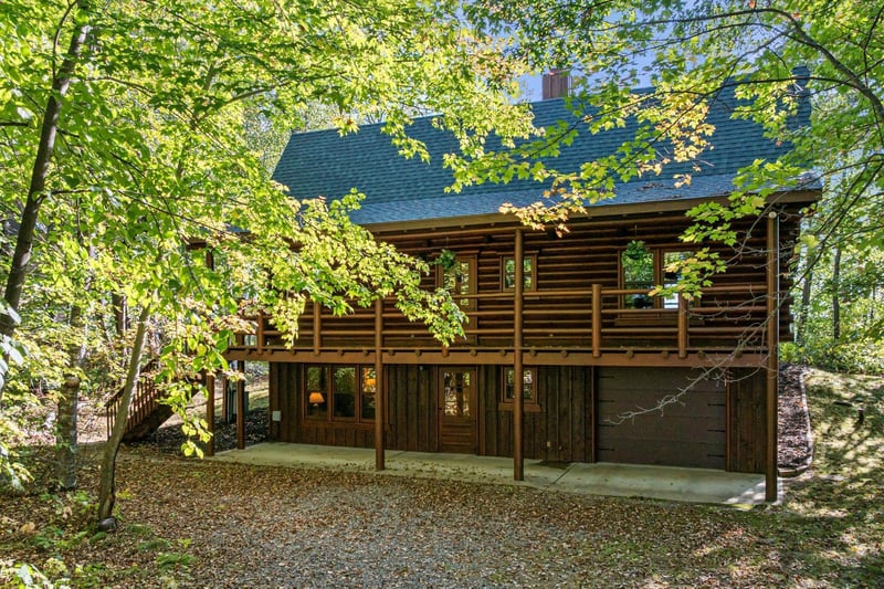 8441 N Clamshell Ln, Pequot Lakes, MN 56472