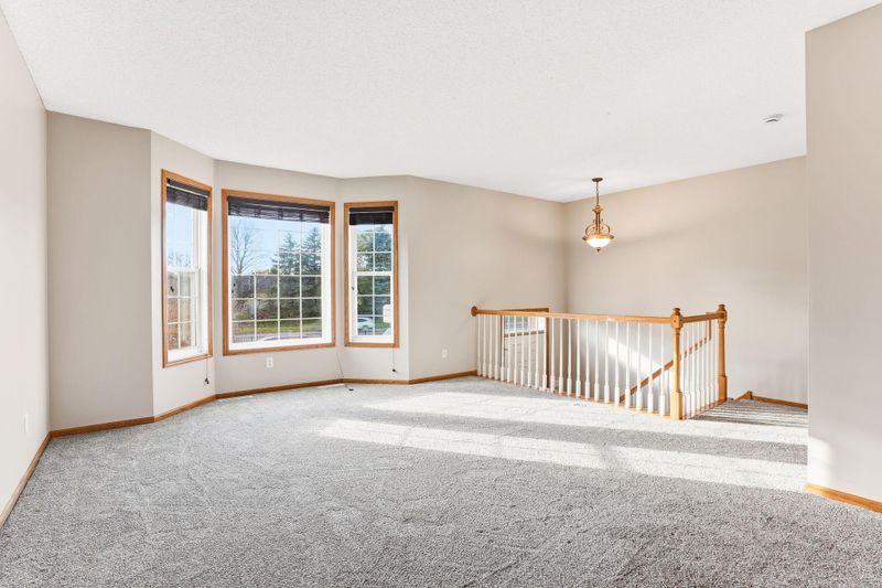 15854 Frisian Ln, Apple Valley, MN 55124